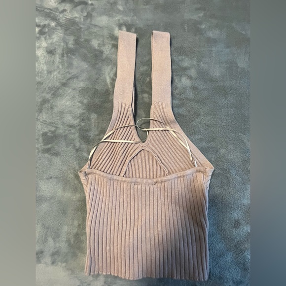 Dynamite tank top -cropped with straps - Picture 2 of 4